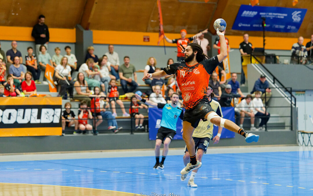 L&rsquo;ACBB handball plane au sommet